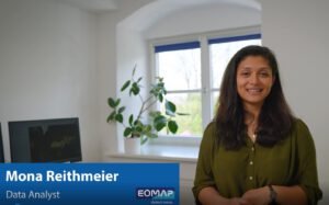 Mona Reithmeier - explaining EOMAP's WebApp SDB-Online in a tutorial